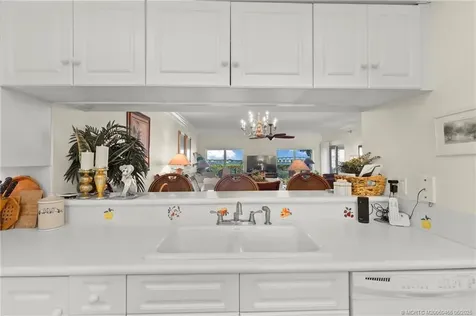 184 NE Edgewater Drive Stuart FL 34996