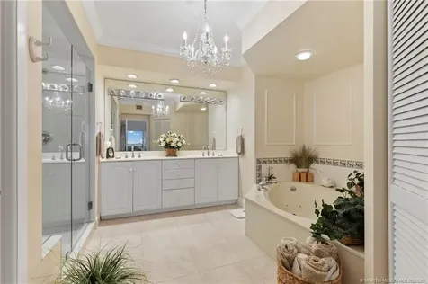 184 NE Edgewater Drive Stuart FL 34996