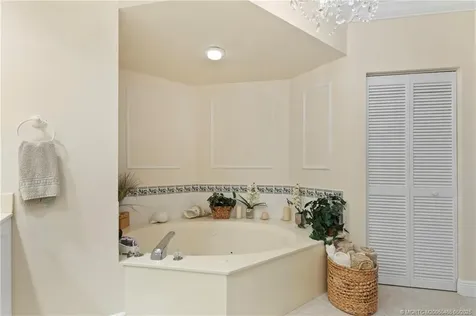 184 NE Edgewater Drive Stuart FL 34996