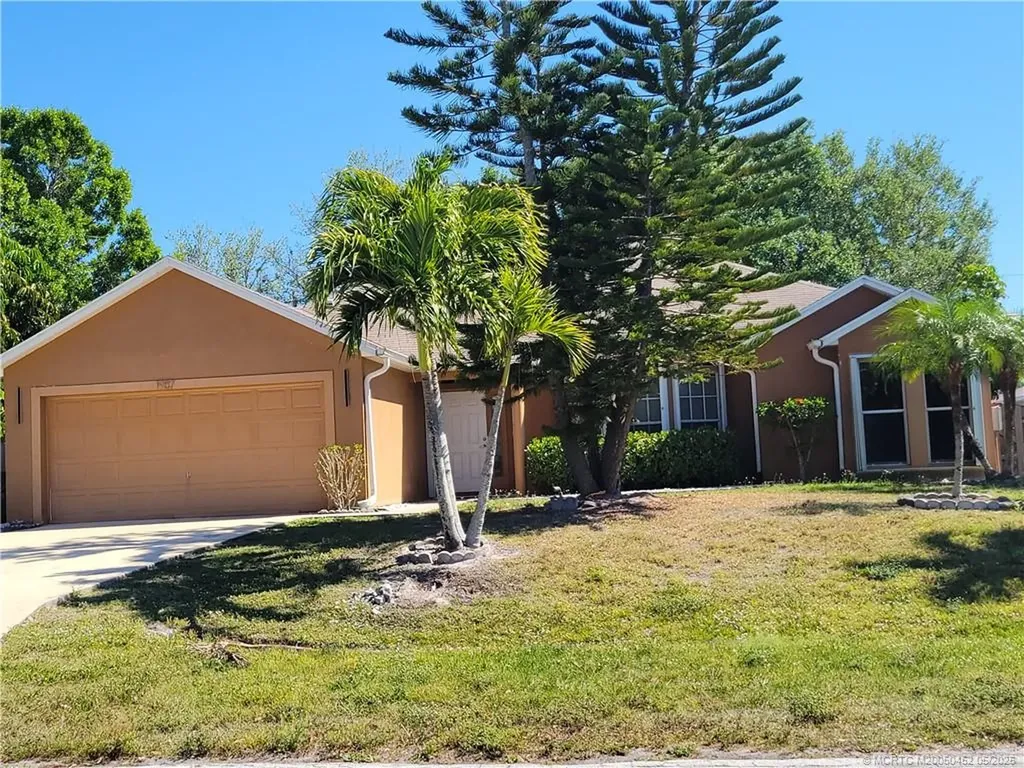 1957 SE Sandia Drive Port Saint Lucie FL 34983