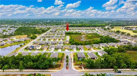 6431 NW Castlebrook Avenue Port St Lucie FL 34983