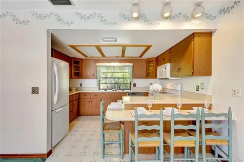 102 SE Crosspoint Drive Port St Lucie FL 34983