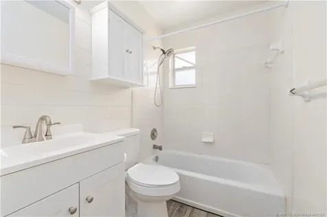 5851 SE Wesley Avenue Stuart FL 34997