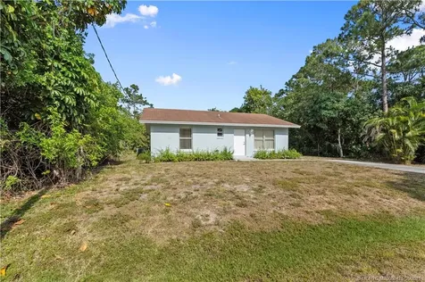 5851 SE Wesley Avenue Stuart FL 34997