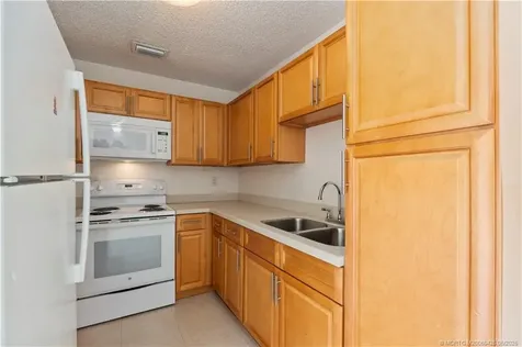 5851 SE Wesley Avenue Stuart FL 34997