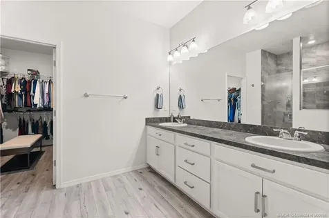 1317 SE Odonnell Lane Port St Lucie FL 34983