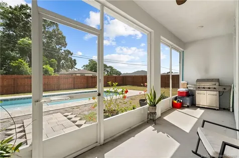 1317 SE Odonnell Lane Port St Lucie FL 34983