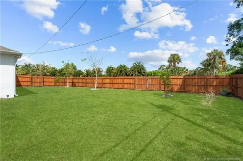 1317 SE Odonnell Lane Port St Lucie FL 34983