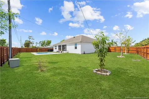 1317 SE Odonnell Lane Port St Lucie FL 34983