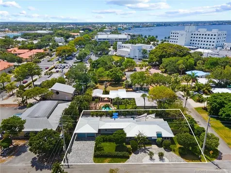 206 SE Balboa Avenue Stuart FL 34994