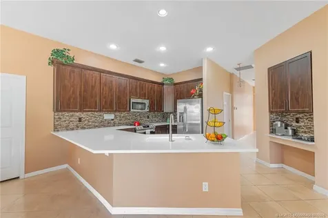 3063 SE Galt Circle Port St Lucie FL 34984