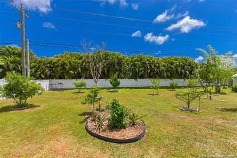 2925 NW Florida Court Stuart FL 34994