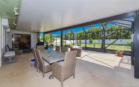 2925 NW Florida Court Stuart FL 34994