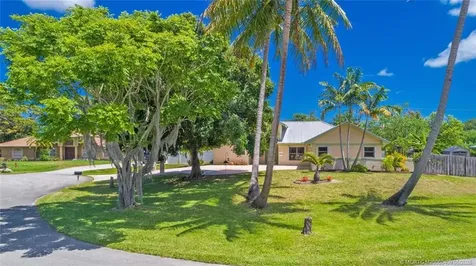 2925 NW Florida Court Stuart FL 34994