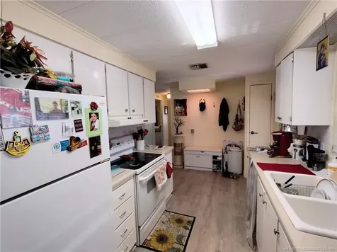 195 SE Trafalgar Terrace Stuart FL 34994