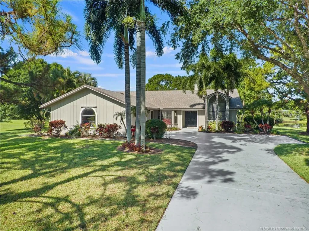 5692 SE Lamay Drive Stuart FL 34997