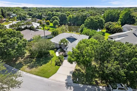 579 SE Meadow Wood Way Stuart FL 34997