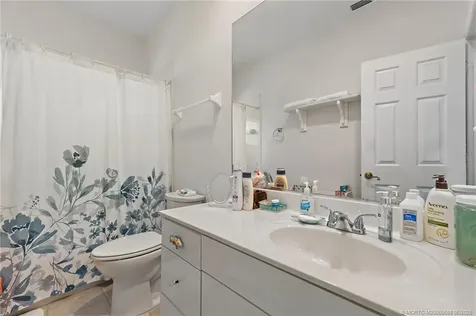 579 SE Meadow Wood Way Stuart FL 34997