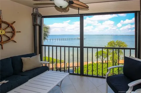 4680 NE Sandpebble Trace Stuart FL 34996