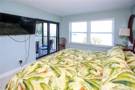 4680 NE Sandpebble Trace Stuart FL 34996