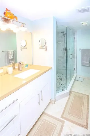 4680 NE Sandpebble Trace Stuart FL 34996