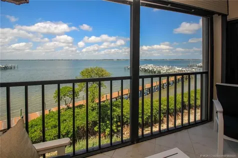 4680 NE Sandpebble Trace Stuart FL 34996