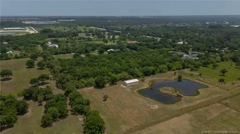 5055 69th Court Vero Beach FL 32967