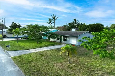 1144 NE Crown Terrace Jensen Beach FL 34957