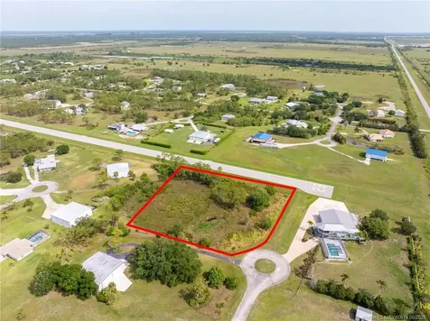 000 Piper Cub Terrace Port St Lucie FL 34987