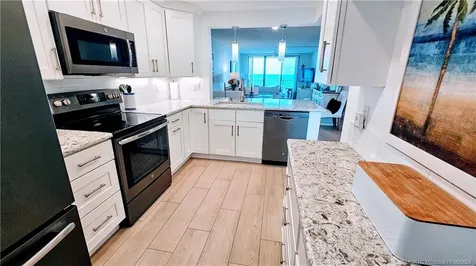 4250 N Highway A1a Highway Hutchinson Island FL 34949