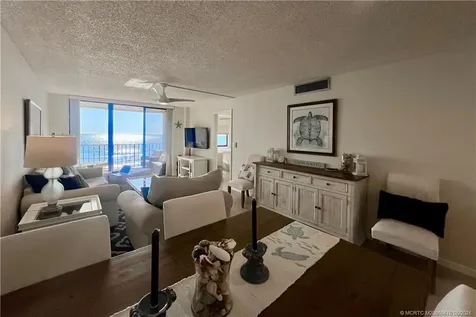 4250 N Highway A1a Highway Hutchinson Island FL 34949