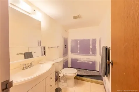 2950 SE Ocean Boulevard Stuart FL 34996