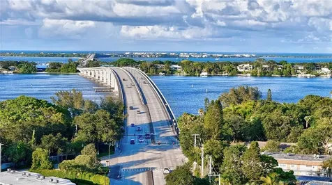 2950 SE Ocean Boulevard Stuart FL 34996