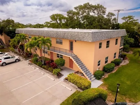 2950 SE Ocean Boulevard Stuart FL 34996