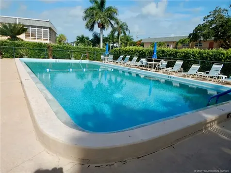 2950 SE Ocean Boulevard Stuart FL 34996
