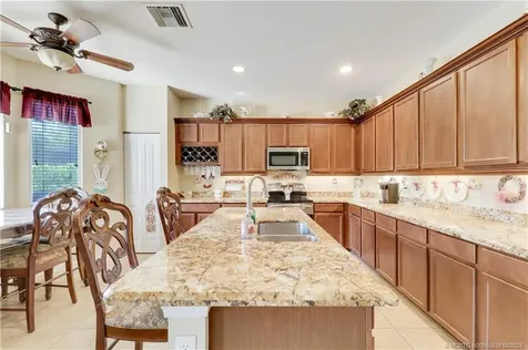 5339 SW Longspur Lane Palm City FL 34990