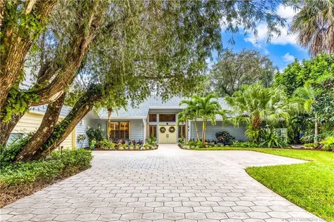 8 Kingston Court Stuart FL 34996