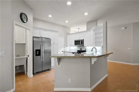 7221 SE Seagate Lane Stuart FL 34997