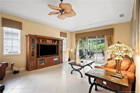 871 NW Red Pine Way Jensen Beach FL 34957