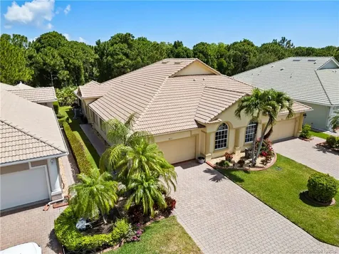 871 NW Red Pine Way Jensen Beach FL 34957