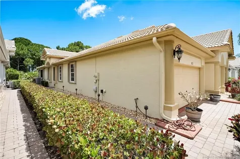 871 NW Red Pine Way Jensen Beach FL 34957