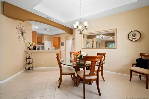 871 NW Red Pine Way Jensen Beach FL 34957