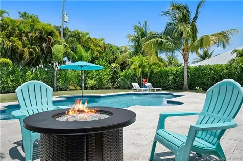 9333 SE Saturn Street Hobe Sound FL 33455