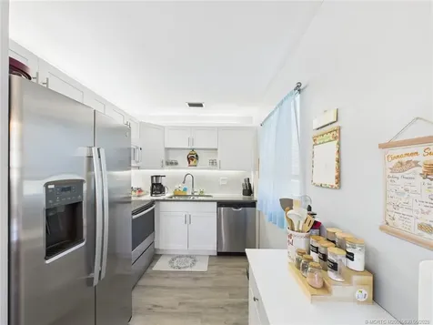 96 Spring Lake Drive Vero Beach FL 32962