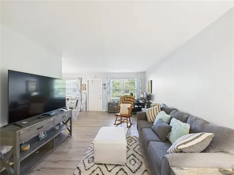 96 Spring Lake Drive Vero Beach FL 32962