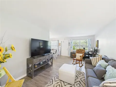 96 Spring Lake Drive Vero Beach FL 32962