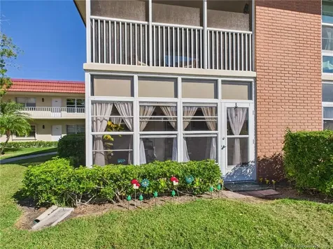 96 Spring Lake Drive Vero Beach FL 32962