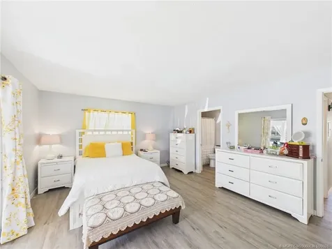 96 Spring Lake Drive Vero Beach FL 32962