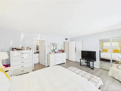 96 Spring Lake Drive Vero Beach FL 32962