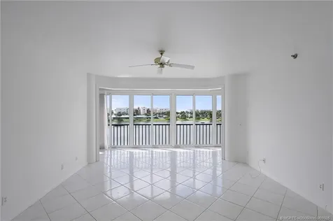 221 NE Plantation Road Stuart FL 34996